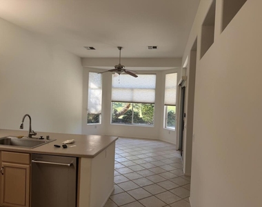 78655 Golden Reed Drive - Photo Thumbnail 4