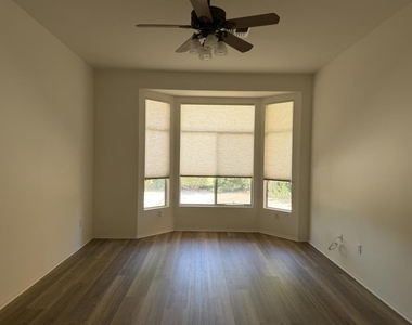 78655 Golden Reed Drive - Photo Thumbnail 5