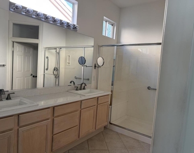78655 Golden Reed Drive - Photo Thumbnail 6
