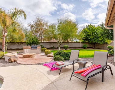 8408 W Midway Avenue - Photo Thumbnail 37