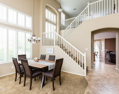 8408 W Midway Avenue - Photo Thumbnail 7