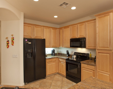 11512 E Raintree Drive - Photo Thumbnail 5