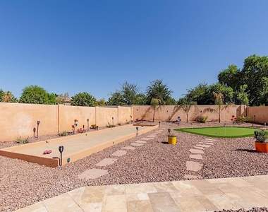 7317 N 85th Avenue - Photo Thumbnail 18