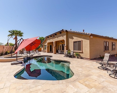 7317 N 85th Avenue - Photo Thumbnail 23