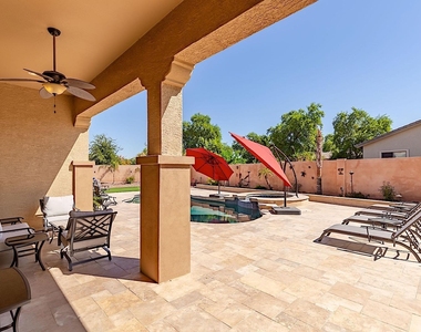 7317 N 85th Avenue - Photo Thumbnail 21