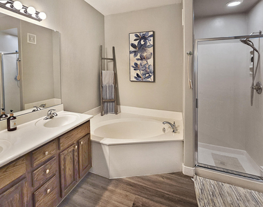 14000 N 94th Street - Photo Thumbnail 6