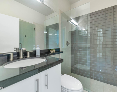 7710 E Gainey Ranch Road - Photo Thumbnail 17