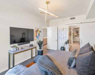 2300 E Campbell Avenue - Photo Thumbnail 9