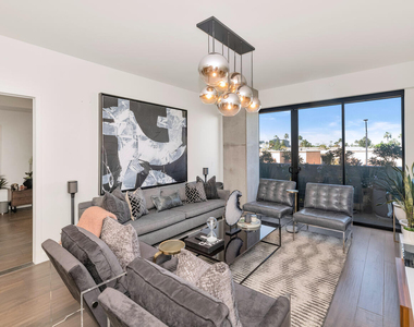 2300 E Campbell Avenue - Photo Thumbnail 5