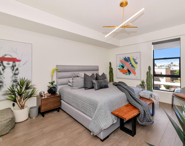 2300 E Campbell Avenue - Photo Thumbnail 8
