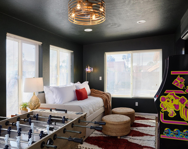 11784 N 110th Place - Photo Thumbnail 42
