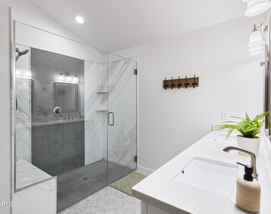 11784 N 110th Place - Photo Thumbnail 33