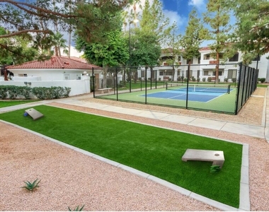 8311 E Via De Ventura -- - Photo Thumbnail 11