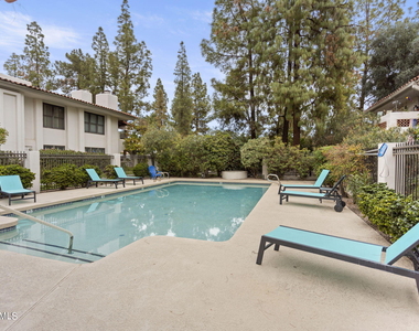 5200 S Lakeshore Drive - Photo Thumbnail 34