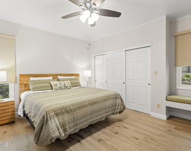 5200 S Lakeshore Drive - Photo Thumbnail 24