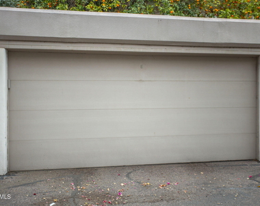 5200 S Lakeshore Drive - Photo Thumbnail 30