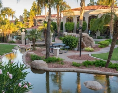 4215 N Drinkwater Boulevard - Photo Thumbnail 9