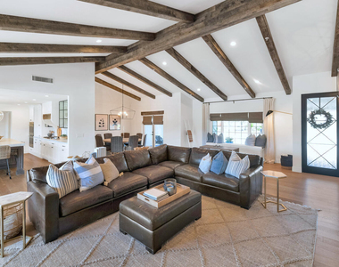 8313 E Carol Way - Photo Thumbnail 3
