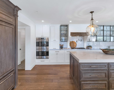 8313 E Carol Way - Photo Thumbnail 7