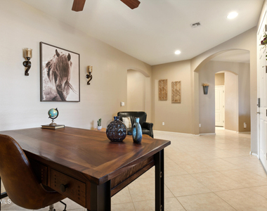 312 S 172nd Drive - Photo Thumbnail 11