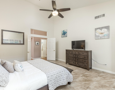 11160 E Greythorn Drive - Photo Thumbnail 14