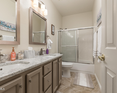 11160 E Greythorn Drive - Photo Thumbnail 18
