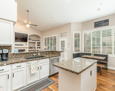 11160 E Greythorn Drive - Photo Thumbnail 12