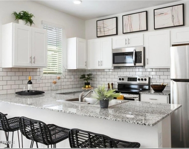 16520 N Greasewood Street - Photo Thumbnail 5