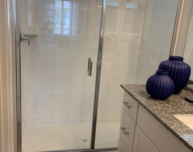 9652 E Hampton Avenue - Photo Thumbnail 7