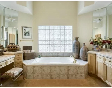 6332 E Dusty Coyote Circle - Photo Thumbnail 13