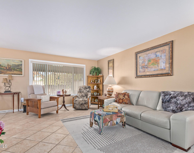 11002 W Pleasant Valley Road - Photo Thumbnail 10