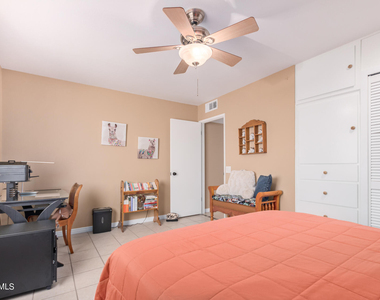 11002 W Pleasant Valley Road - Photo Thumbnail 30