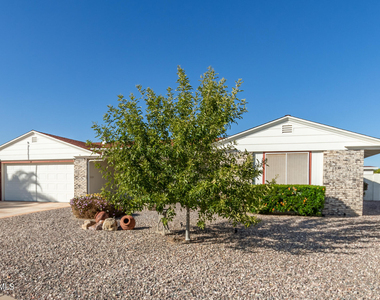 11002 W Pleasant Valley Road - Photo Thumbnail 1