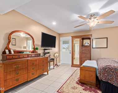 11002 W Pleasant Valley Road - Photo Thumbnail 24