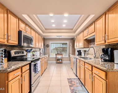 11002 W Pleasant Valley Road - Photo Thumbnail 15