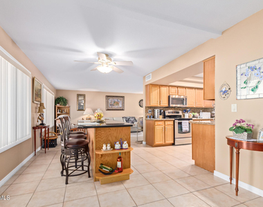 11002 W Pleasant Valley Road - Photo Thumbnail 13