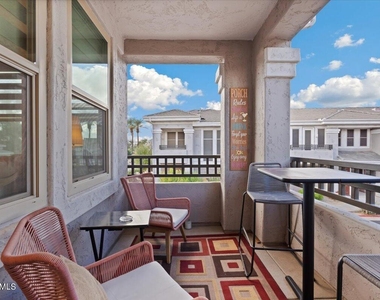 15221 N Clubgate Drive - Photo Thumbnail 5
