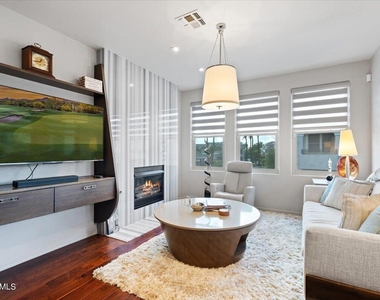 15221 N Clubgate Drive - Photo Thumbnail 3
