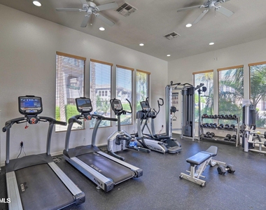 15221 N Clubgate Drive - Photo Thumbnail 24