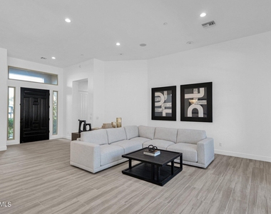 11416 E Autumn Sage Drive - Photo Thumbnail 12