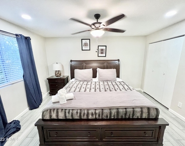 3313 N 68th Street - Photo Thumbnail 9