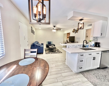 3313 N 68th Street - Photo Thumbnail 3