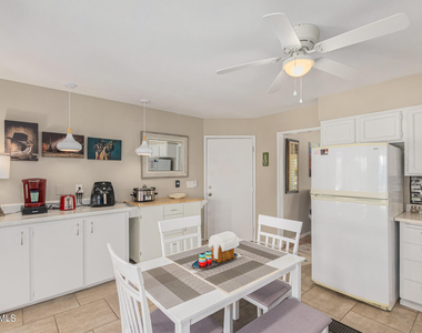 10146 W Sombrero Circle - Photo Thumbnail 9