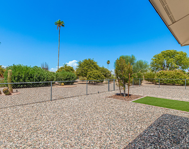 10146 W Sombrero Circle - Photo Thumbnail 23