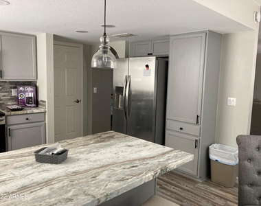 1149 S Firefly Avenue - Photo Thumbnail 5
