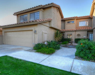 7893 E Joshua Tree Lane - Photo Thumbnail 2