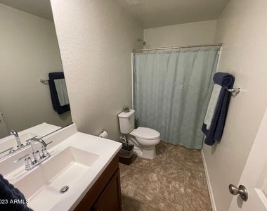 40584 W Helen Court - Photo Thumbnail 15