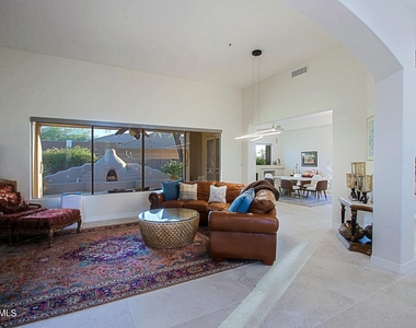 32472 N 68th Place - Photo Thumbnail 2