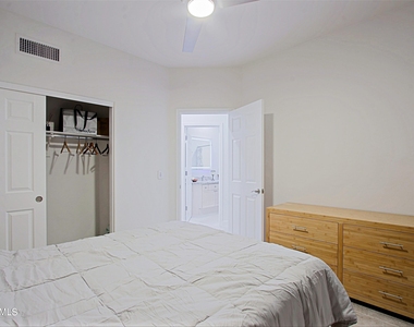 32472 N 68th Place - Photo Thumbnail 39