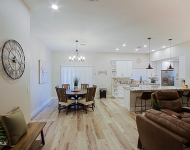 10901 W Sequioa Drive - Photo Thumbnail 27